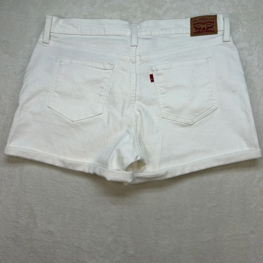 Levis White Denim‎ Shorts Womens 33 Mid Length Cutoff Jean Shorts Summer Casual